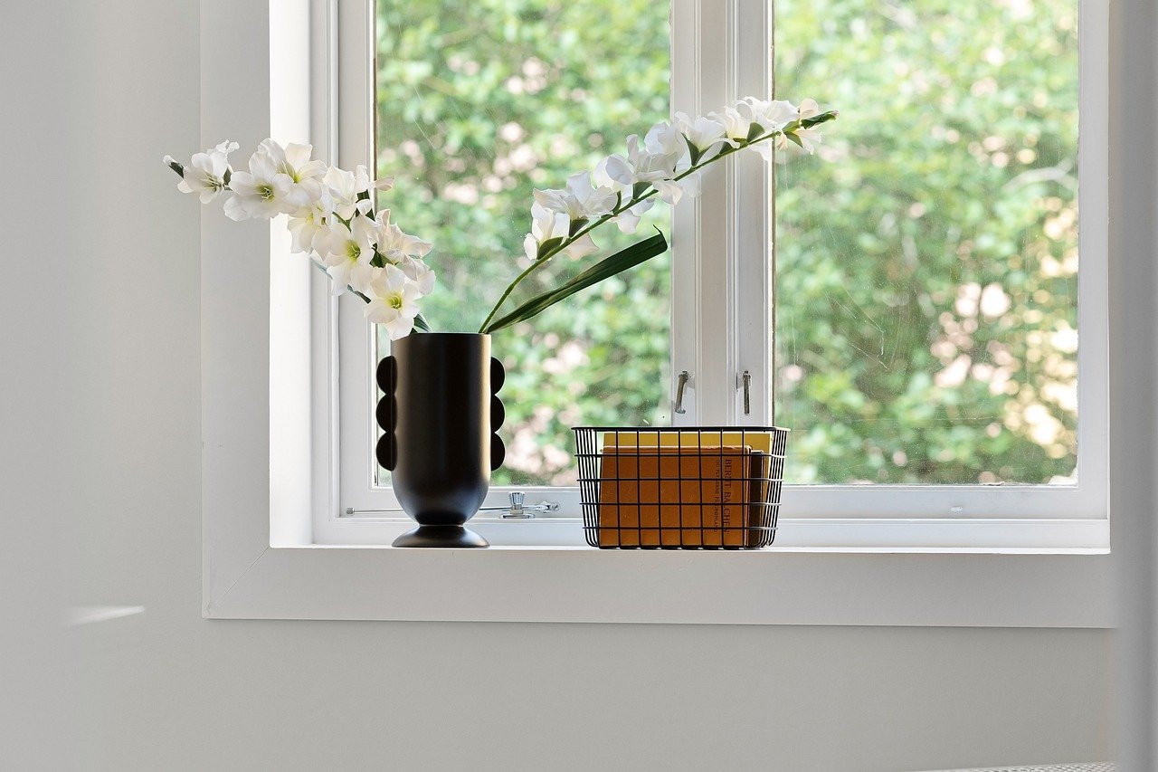 How to Convert an Old Ladder into a DIY Shelf